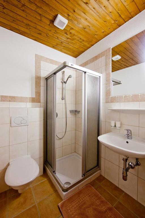 Appartements Strobl Hopfgarten im Brixental Rom bilde